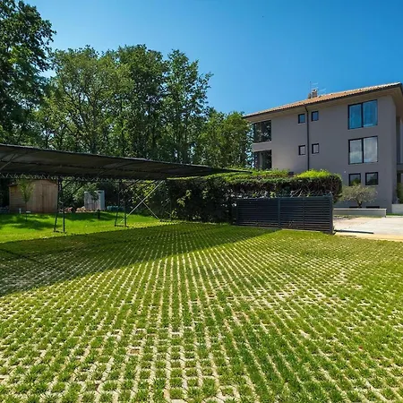Oliva 1 Tatil Evi Umag